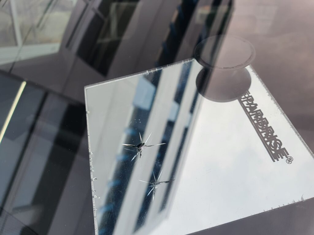 Steinschlagreparatur – Auto-Busglas Oftringen