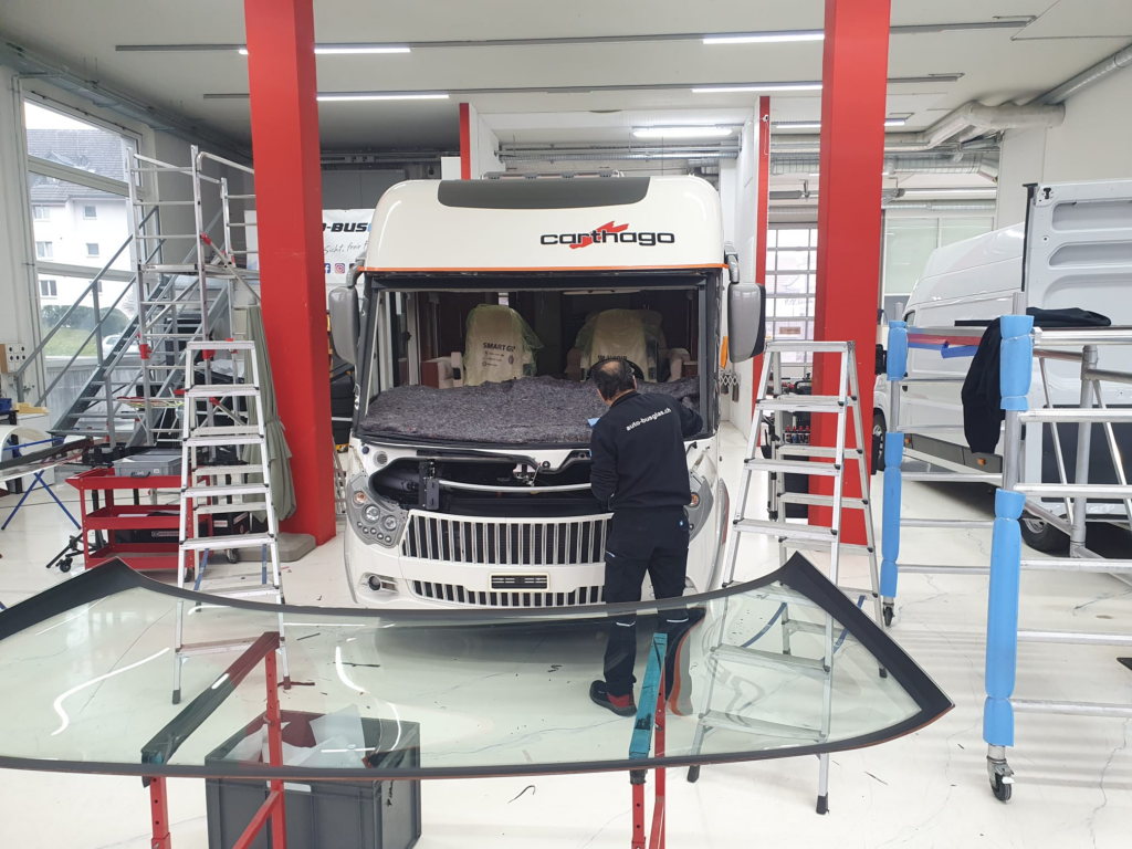 Wohnmobil und Caravan – Auto-Busglas Oftringen