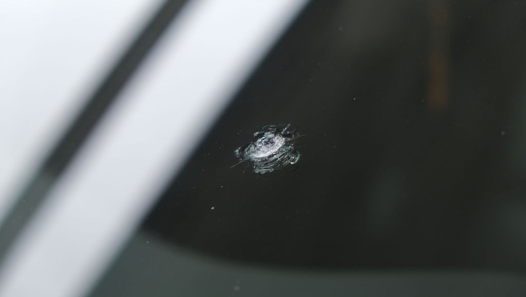Steinschlagreparatur – Auto-Busglas